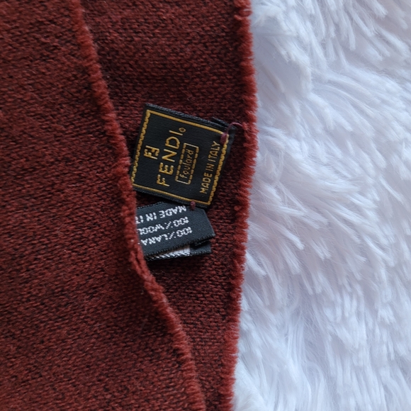 💞Fendi Lamb/Lana Soft Unisex Wool Logo Scarf (Reversible) - Picture 4 of 5